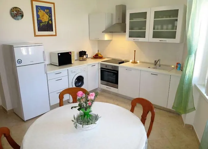 Appartement In 16989